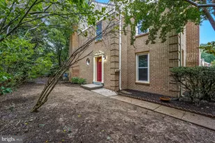 11525 Pine Cone Ct, Reston, VA 20191 - Photo 4