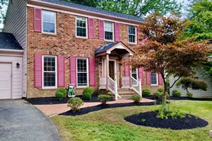 10691 John Ayres Dr, Fairfax, VA 22032 - Photo 2