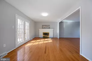 10691 John Ayres Dr, Fairfax, VA 22032 - Photo 12