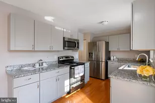 10691 John Ayres Dr, Fairfax, VA 22032 - Photo 18