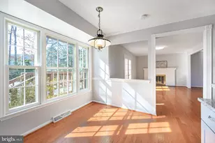 10691 John Ayres Dr, Fairfax, VA 22032 - Photo 16