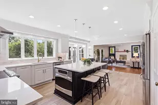 2817 Berryland Dr, Oakton, VA 22124 - Photo 16