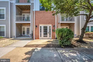 1516 North Point Dr, Reston, VA 20194 - Photo 2