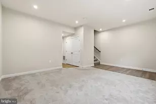 2837 Hokie Ln, Alexandria, VA 22306 - Photo 6