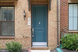 2837 Hokie Ln, Alexandria, VA 22306 - Photo 4