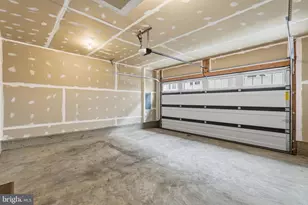 2837 Hokie Ln, Alexandria, VA 22306 - Photo 12
