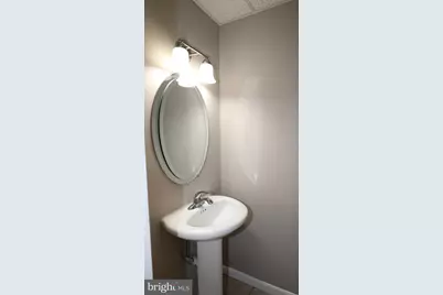 311 Maple Avenue W #UNIT E, Vienna, VA 22180 - Photo 16