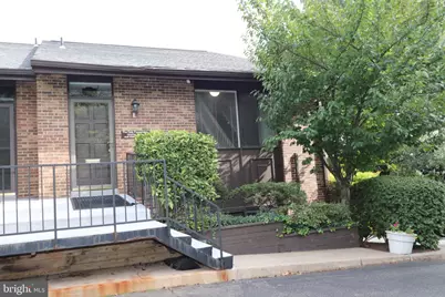 311 Maple Avenue W #UNIT E, Vienna, VA 22180 - Photo 4