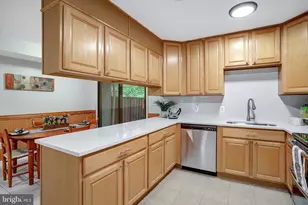 2205 Southgate Square, Reston, VA 20191 - Photo 12