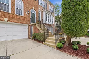 1986 Logan Manor Dr, Reston, VA 20190 - Photo 36