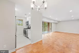 2837 Kalmia Lee Ct, Falls Church, VA 22042 - Photo 10