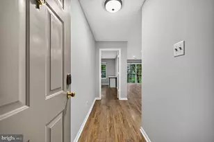 3804 Green Ridge Ct, Fairfax, VA 22033 - Photo 4