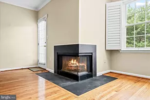 2112 Hutchison Grove Ct, Falls Church, VA 22043 - Photo 8