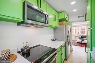6184 Greenwood Dr, Falls Church, VA 22044 - Photo 8