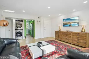 6184 Greenwood Dr, Falls Church, VA 22044 - Photo 2