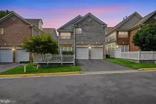 9183 Topaz St, Fairfax, VA 22031 - Photo 10