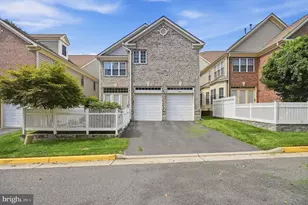 9183 Topaz St, Fairfax, VA 22031 - Photo 12