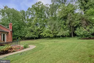9404 Forest Haven Dr, Alexandria, VA 22309 - Photo 2