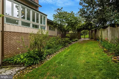 6952 Kyleakin Court, McLean, VA 22101 - Photo 10