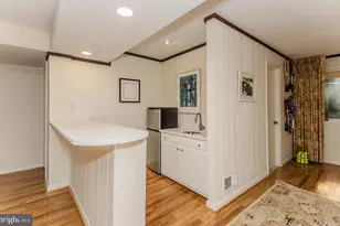 2101 Whiteoaks Dr, Alexandria, VA 22306 - Photo 46