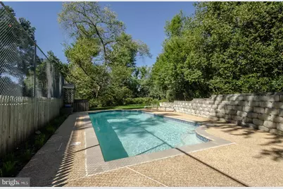 2101 Whiteoaks Drive, Alexandria, VA 22306 - Photo 10