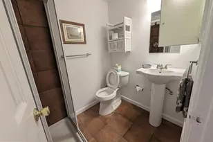 8241 Clifton Farm Ct, Alexandria, VA 22306 - Photo 32