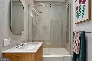 2400 Sherwood Hall Ln, Alexandria, VA 22306 - Photo 52