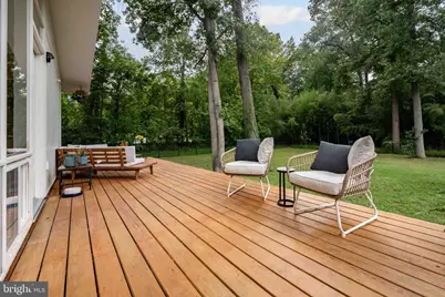 2400 Sherwood Hall Lane, Alexandria, VA 22306 - Photo 58