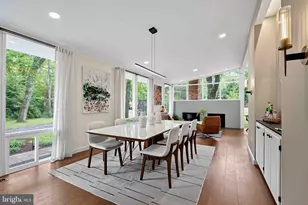 2400 Sherwood Hall Ln, Alexandria, VA 22306 - Photo 14