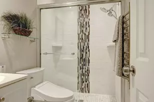 2111 Hutchison Grove Ct, Falls Church, VA 22043 - Photo 24