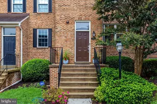 2111 Hutchison Grove Ct, Falls Church, VA 22043 - Photo 2
