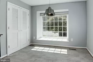 11748 Great Owl Cir, Reston, VA 20194 - Photo 4