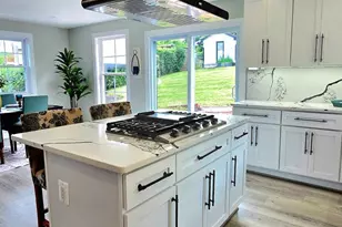 6065 Munson Hill Rd, Falls Church, VA 22044 - Photo 4