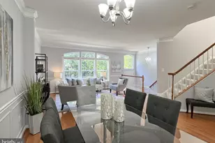 13901 Gothic Dr, Centreville, VA 20121 - Photo 8