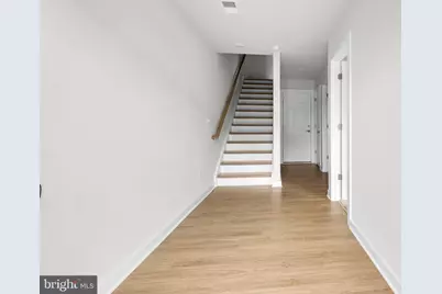 2128 Glacier Road, Herndon, VA 20170 - Photo 4