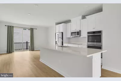 2128 Glacier Road, Herndon, VA 20170 - Photo 12
