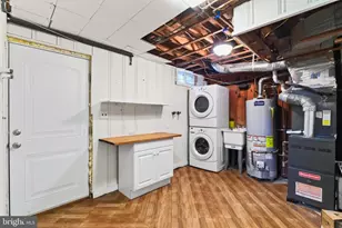 2113 Rollins Dr, Alexandria, VA 22307 - Photo 22