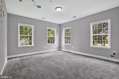 [Address not provided], Fairfax, VA 22030 - Photo 18