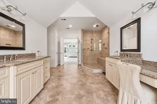 914 Plum St SW, Vienna, VA 22180 - Photo 28