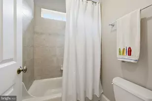 914 Plum St SW, Vienna, VA 22180 - Photo 32