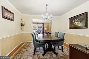 9415 Park Hunt Ct, Springfield, VA 22153 - Photo 12