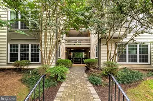 11701 Karbon Hill Ct, Reston, VA 20191 - Photo 2