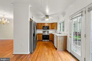 14614 Creek Valley Ct, Centreville, VA 20120 - Photo 10