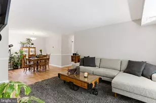 2205 Hunters Run Dr, Reston, VA 20191 - Photo 16