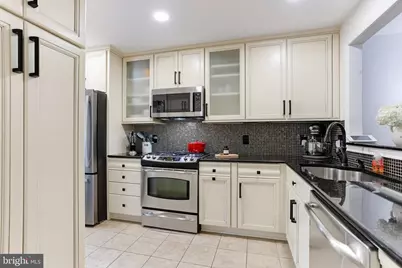 2205 Hunters Run Drive, Reston, VA 20191 - Photo 6