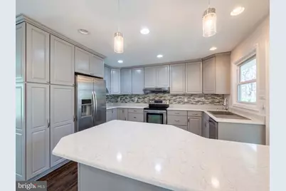 7108 Ordway Road, Centreville, VA 20121 - Photo 6