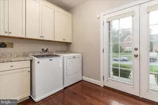 3736 Pilgrim Green Way, Fairfax, VA 22033 - Photo 8