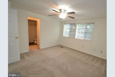 7985 Tyson Oaks Circle, Vienna, VA 22182 - Photo 10