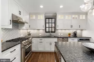 6302 Long Meadow Rd, McLean, VA 22101 - Photo 8