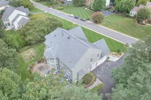 11689 Caris Glenne Dr, Herndon, VA 20170 - Photo 8